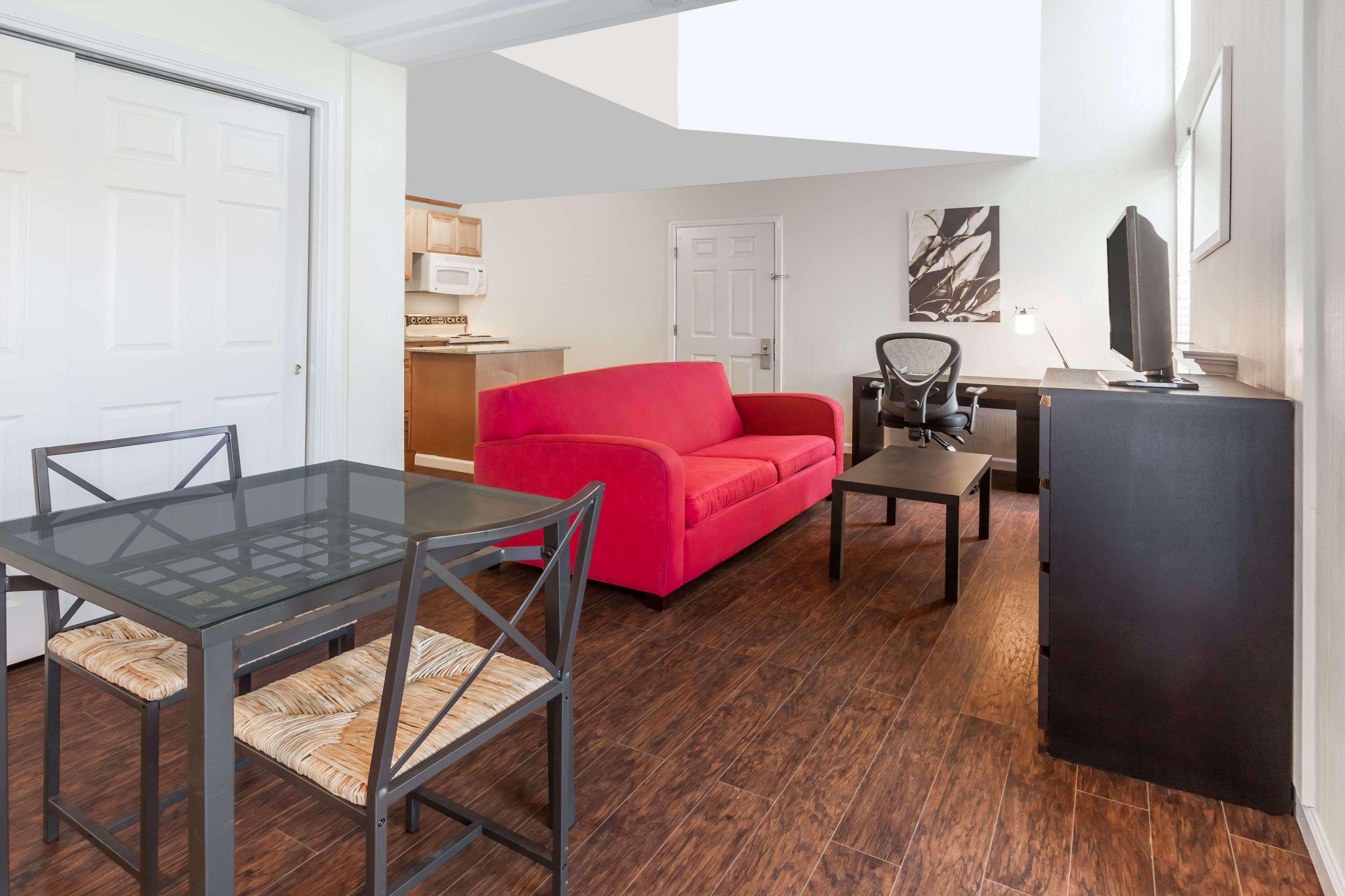 Hawthorn Suites Dallas Love Field Экстерьер фото