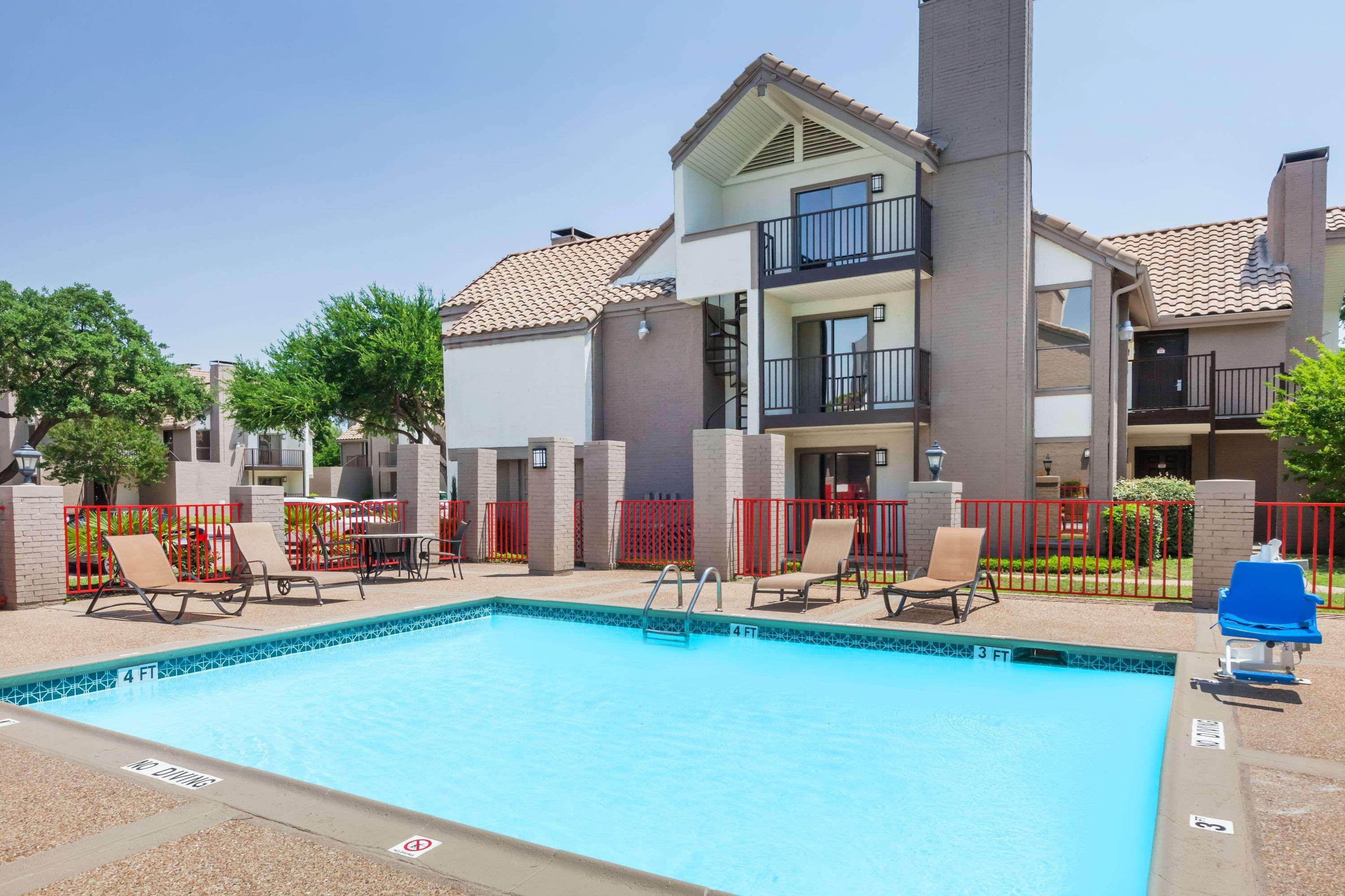 Hawthorn Suites Dallas Love Field Экстерьер фото